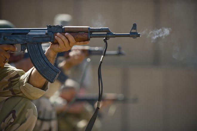 Κροταλίζουν AK-47 στις ΗΠΑ: Ποιοι ετοιμάζουν εσωτερική εξέγερση; Τα περίεργα παιχνίδια με τη FEMA